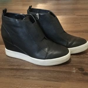 Sneaker Wedges
